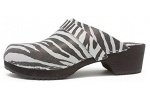 zueco-estampado-helsingborg-zebra-gunnels-blanco-negro-1